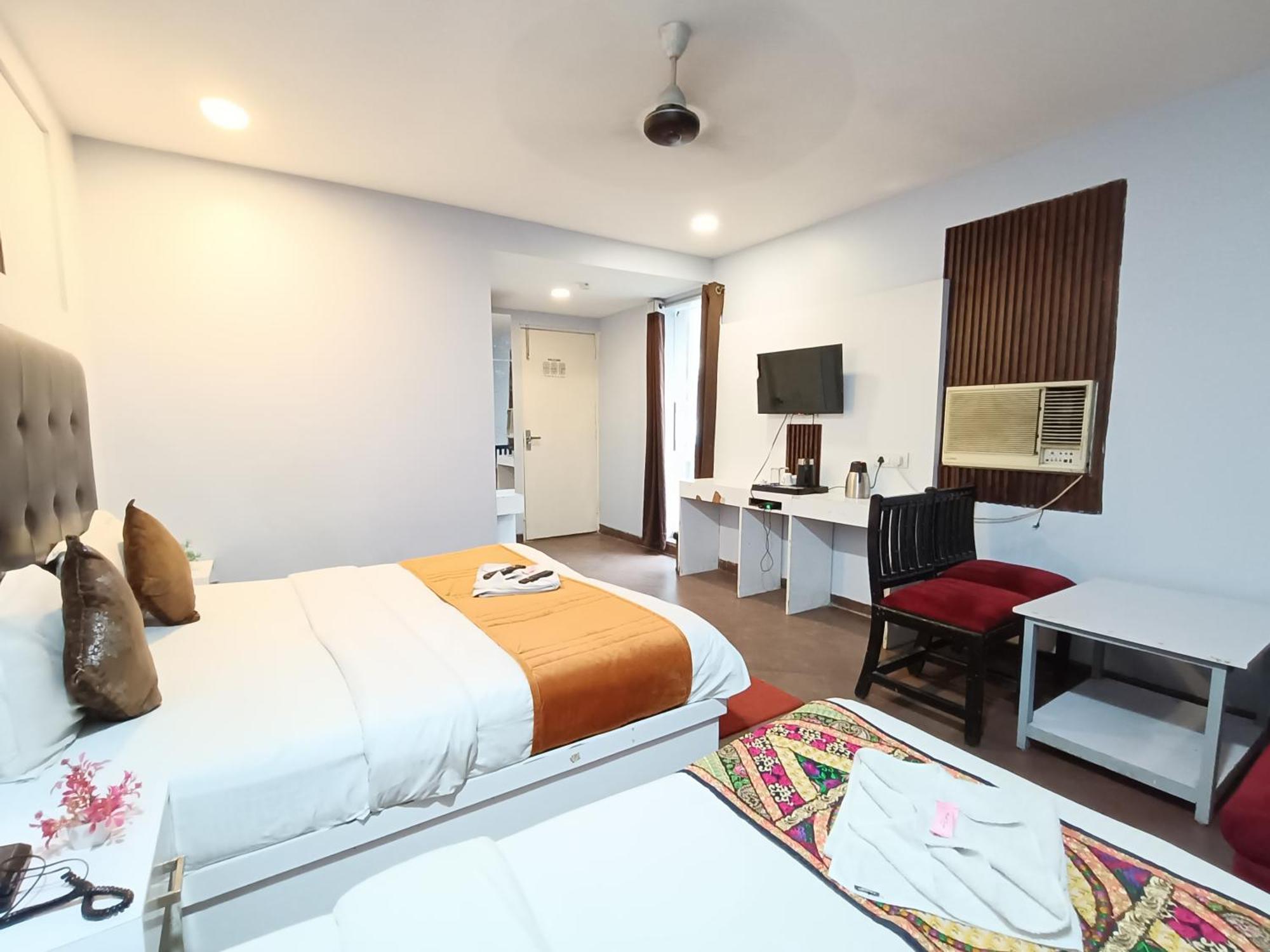 Hotel Heritage Home Walking 1 Minuit From R K Ashram Metro Station نيودلهي المظهر الخارجي الصورة